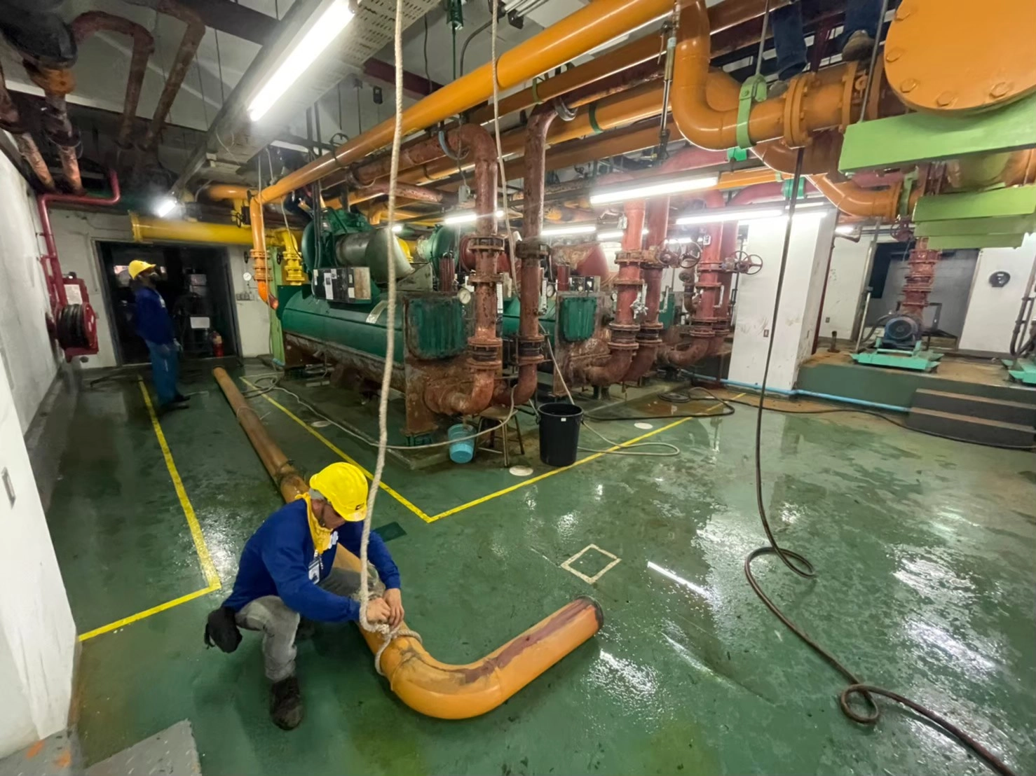 ผลงาน-9 Dismantling machinery